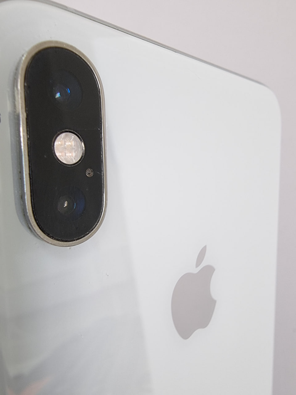 iPhone Xs Max 512Гб Серебристый (Заменен АКБ / Без коробки / Заменен дисплей) - Б/У ★★★☆☆